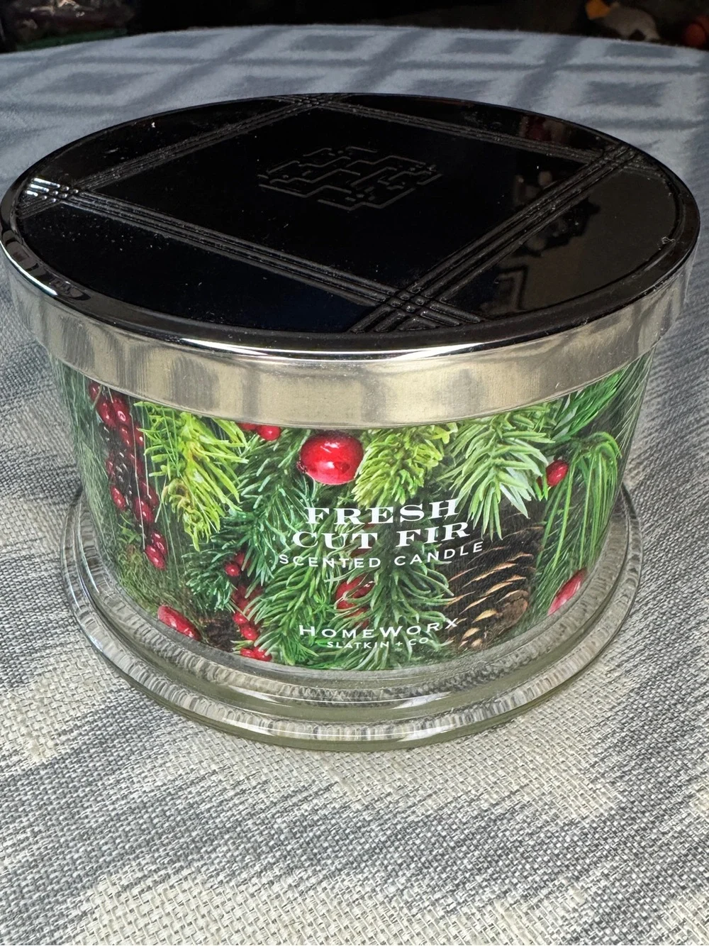 NWT- HomeWorx by Slatkin + Co. 18oz Mistletoe Magic Candle
